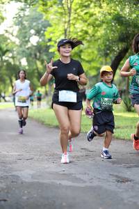 BIB: 0122
                            <button type="button" onclick="openModal(5033462)" class="btn btn-primary btn-sm float-right btn-popup" data-toggle="modal" data-target=".modal-high-quality">
                        <i class="fas fa-shopping-cart"></i> Add to Cart
                    </button>
                                            <button type="button" onclick="isThisMe(5033462, true)" class="btn btn-success btn-sm float-right btn-popup btn-isme hidden" data-toggle="tooltip" data-placement="bottom" title="นี่คือรูปของคุณใช่ไหม คลิกที่นี่เพื่อเอาเข้าอัลบั้ม">
                        <i class="fas fa-plus"></i> Add to album
                    </button>
                    <button type="button" onclick="isThisMe(5033462, false)" class="btn btn-warning btn-sm float-right btn-popup btn-isnotme hidden">
                        <i class="fas fa-ban"></i> Remove from album
                    </button>