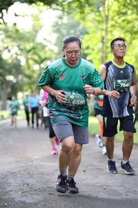 BIB: 154, 659
                            <button type="button" onclick="openModal(5035207)" class="btn btn-primary btn-sm float-right btn-popup" data-toggle="modal" data-target=".modal-high-quality">
                        <i class="fas fa-shopping-cart"></i> Add to Cart
                    </button>
                                            <button type="button" onclick="isThisMe(5035207, true)" class="btn btn-success btn-sm float-right btn-popup btn-isme hidden" data-toggle="tooltip" data-placement="bottom" title="นี่คือรูปของคุณใช่ไหม คลิกที่นี่เพื่อเอาเข้าอัลบั้ม">
                        <i class="fas fa-plus"></i> Add to album
                    </button>
                    <button type="button" onclick="isThisMe(5035207, false)" class="btn btn-warning btn-sm float-right btn-popup btn-isnotme hidden">
                        <i class="fas fa-ban"></i> Remove from album
                    </button>