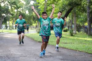 BIB: 
                            <button type="button" onclick="openModal(5032897)" class="btn btn-primary btn-sm float-right btn-popup" data-toggle="modal" data-target=".modal-high-quality">
                        <i class="fas fa-shopping-cart"></i> Add to Cart
                    </button>
                                            <button type="button" onclick="isThisMe(5032897, true)" class="btn btn-success btn-sm float-right btn-popup btn-isme hidden" data-toggle="tooltip" data-placement="bottom" title="นี่คือรูปของคุณใช่ไหม คลิกที่นี่เพื่อเอาเข้าอัลบั้ม">
                        <i class="fas fa-plus"></i> Add to album
                    </button>
                    <button type="button" onclick="isThisMe(5032897, false)" class="btn btn-warning btn-sm float-right btn-popup btn-isnotme hidden">
                        <i class="fas fa-ban"></i> Remove from album
                    </button>