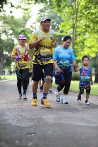 BIB: 0328
                            <button type="button" onclick="openModal(5038074)" class="btn btn-primary btn-sm float-right btn-popup" data-toggle="modal" data-target=".modal-high-quality">
                        <i class="fas fa-shopping-cart"></i> Add to Cart
                    </button>
                                            <button type="button" onclick="isThisMe(5038074, true)" class="btn btn-success btn-sm float-right btn-popup btn-isme hidden" data-toggle="tooltip" data-placement="bottom" title="นี่คือรูปของคุณใช่ไหม คลิกที่นี่เพื่อเอาเข้าอัลบั้ม">
                        <i class="fas fa-plus"></i> Add to album
                    </button>
                    <button type="button" onclick="isThisMe(5038074, false)" class="btn btn-warning btn-sm float-right btn-popup btn-isnotme hidden">
                        <i class="fas fa-ban"></i> Remove from album
                    </button>