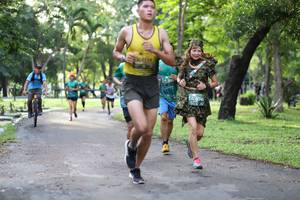 BIB: 674
                            <button type="button" onclick="openModal(5032712)" class="btn btn-primary btn-sm float-right btn-popup" data-toggle="modal" data-target=".modal-high-quality">
                        <i class="fas fa-shopping-cart"></i> Add to Cart
                    </button>
                                            <button type="button" onclick="isThisMe(5032712, true)" class="btn btn-success btn-sm float-right btn-popup btn-isme hidden" data-toggle="tooltip" data-placement="bottom" title="นี่คือรูปของคุณใช่ไหม คลิกที่นี่เพื่อเอาเข้าอัลบั้ม">
                        <i class="fas fa-plus"></i> Add to album
                    </button>
                    <button type="button" onclick="isThisMe(5032712, false)" class="btn btn-warning btn-sm float-right btn-popup btn-isnotme hidden">
                        <i class="fas fa-ban"></i> Remove from album
                    </button>