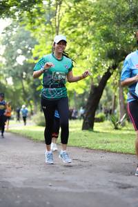 BIB: 576
                            <button type="button" onclick="openModal(5036256)" class="btn btn-primary btn-sm float-right btn-popup" data-toggle="modal" data-target=".modal-high-quality">
                        <i class="fas fa-shopping-cart"></i> Add to Cart
                    </button>
                                            <button type="button" onclick="isThisMe(5036256, true)" class="btn btn-success btn-sm float-right btn-popup btn-isme hidden" data-toggle="tooltip" data-placement="bottom" title="นี่คือรูปของคุณใช่ไหม คลิกที่นี่เพื่อเอาเข้าอัลบั้ม">
                        <i class="fas fa-plus"></i> Add to album
                    </button>
                    <button type="button" onclick="isThisMe(5036256, false)" class="btn btn-warning btn-sm float-right btn-popup btn-isnotme hidden">
                        <i class="fas fa-ban"></i> Remove from album
                    </button>