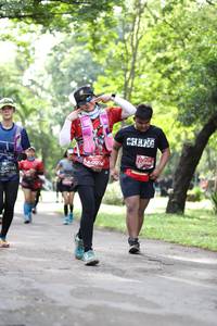 BIB: 491, 0074, 0712
                            <button type="button" onclick="openModal(5051310)" class="btn btn-primary btn-sm float-right btn-popup" data-toggle="modal" data-target=".modal-high-quality">
                        <i class="fas fa-shopping-cart"></i> Add to Cart
                    </button>
                                            <button type="button" onclick="isThisMe(5051310, true)" class="btn btn-success btn-sm float-right btn-popup btn-isme hidden" data-toggle="tooltip" data-placement="bottom" title="นี่คือรูปของคุณใช่ไหม คลิกที่นี่เพื่อเอาเข้าอัลบั้ม">
                        <i class="fas fa-plus"></i> Add to album
                    </button>
                    <button type="button" onclick="isThisMe(5051310, false)" class="btn btn-warning btn-sm float-right btn-popup btn-isnotme hidden">
                        <i class="fas fa-ban"></i> Remove from album
                    </button>