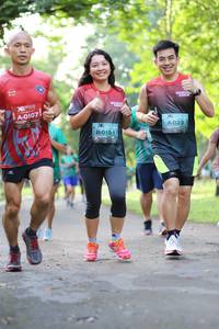 BIB: 0107, 023
                            <button type="button" onclick="openModal(5036526)" class="btn btn-primary btn-sm float-right btn-popup" data-toggle="modal" data-target=".modal-high-quality">
                        <i class="fas fa-shopping-cart"></i> Add to Cart
                    </button>
                                            <button type="button" onclick="isThisMe(5036526, true)" class="btn btn-success btn-sm float-right btn-popup btn-isme hidden" data-toggle="tooltip" data-placement="bottom" title="นี่คือรูปของคุณใช่ไหม คลิกที่นี่เพื่อเอาเข้าอัลบั้ม">
                        <i class="fas fa-plus"></i> Add to album
                    </button>
                    <button type="button" onclick="isThisMe(5036526, false)" class="btn btn-warning btn-sm float-right btn-popup btn-isnotme hidden">
                        <i class="fas fa-ban"></i> Remove from album
                    </button>