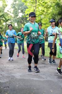 BIB: 167
                            <button type="button" onclick="openModal(5033697)" class="btn btn-primary btn-sm float-right btn-popup" data-toggle="modal" data-target=".modal-high-quality">
                        <i class="fas fa-shopping-cart"></i> Add to Cart
                    </button>
                                            <button type="button" onclick="isThisMe(5033697, true)" class="btn btn-success btn-sm float-right btn-popup btn-isme hidden" data-toggle="tooltip" data-placement="bottom" title="นี่คือรูปของคุณใช่ไหม คลิกที่นี่เพื่อเอาเข้าอัลบั้ม">
                        <i class="fas fa-plus"></i> Add to album
                    </button>
                    <button type="button" onclick="isThisMe(5033697, false)" class="btn btn-warning btn-sm float-right btn-popup btn-isnotme hidden">
                        <i class="fas fa-ban"></i> Remove from album
                    </button>