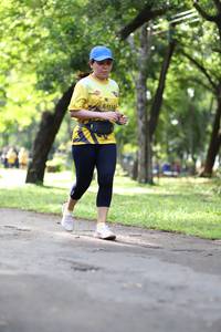 BIB: 1112, 
                            <button type="button" onclick="openModal(5041039)" class="btn btn-primary btn-sm float-right btn-popup" data-toggle="modal" data-target=".modal-high-quality">
                        <i class="fas fa-shopping-cart"></i> Add to Cart
                    </button>
                                            <button type="button" onclick="isThisMe(5041039, true)" class="btn btn-success btn-sm float-right btn-popup btn-isme hidden" data-toggle="tooltip" data-placement="bottom" title="นี่คือรูปของคุณใช่ไหม คลิกที่นี่เพื่อเอาเข้าอัลบั้ม">
                        <i class="fas fa-plus"></i> Add to album
                    </button>
                    <button type="button" onclick="isThisMe(5041039, false)" class="btn btn-warning btn-sm float-right btn-popup btn-isnotme hidden">
                        <i class="fas fa-ban"></i> Remove from album
                    </button>