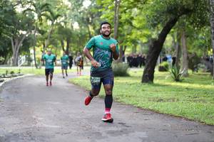 BIB: 4471
                            <button type="button" onclick="openModal(5025245)" class="btn btn-primary btn-sm float-right btn-popup" data-toggle="modal" data-target=".modal-high-quality">
                        <i class="fas fa-shopping-cart"></i> Add to Cart
                    </button>
                                            <button type="button" onclick="isThisMe(5025245, true)" class="btn btn-success btn-sm float-right btn-popup btn-isme hidden" data-toggle="tooltip" data-placement="bottom" title="นี่คือรูปของคุณใช่ไหม คลิกที่นี่เพื่อเอาเข้าอัลบั้ม">
                        <i class="fas fa-plus"></i> Add to album
                    </button>
                    <button type="button" onclick="isThisMe(5025245, false)" class="btn btn-warning btn-sm float-right btn-popup btn-isnotme hidden">
                        <i class="fas fa-ban"></i> Remove from album
                    </button>