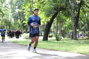 BIB: 967
                            <button type="button" onclick="openModal(5083882)" class="btn btn-primary btn-sm float-right btn-popup" data-toggle="modal" data-target=".modal-high-quality">
                        <i class="fas fa-shopping-cart"></i> Add to Cart
                    </button>
                                            <button type="button" onclick="isThisMe(5083882, true)" class="btn btn-success btn-sm float-right btn-popup btn-isme hidden" data-toggle="tooltip" data-placement="bottom" title="นี่คือรูปของคุณใช่ไหม คลิกที่นี่เพื่อเอาเข้าอัลบั้ม">
                        <i class="fas fa-plus"></i> Add to album
                    </button>
                    <button type="button" onclick="isThisMe(5083882, false)" class="btn btn-warning btn-sm float-right btn-popup btn-isnotme hidden">
                        <i class="fas fa-ban"></i> Remove from album
                    </button>