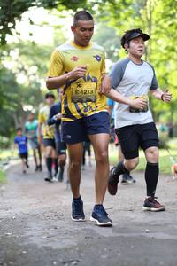 BIB: 1213
                            <button type="button" onclick="openModal(5035572)" class="btn btn-primary btn-sm float-right btn-popup" data-toggle="modal" data-target=".modal-high-quality">
                        <i class="fas fa-shopping-cart"></i> Add to Cart
                    </button>
                                            <button type="button" onclick="isThisMe(5035572, true)" class="btn btn-success btn-sm float-right btn-popup btn-isme hidden" data-toggle="tooltip" data-placement="bottom" title="นี่คือรูปของคุณใช่ไหม คลิกที่นี่เพื่อเอาเข้าอัลบั้ม">
                        <i class="fas fa-plus"></i> Add to album
                    </button>
                    <button type="button" onclick="isThisMe(5035572, false)" class="btn btn-warning btn-sm float-right btn-popup btn-isnotme hidden">
                        <i class="fas fa-ban"></i> Remove from album
                    </button>