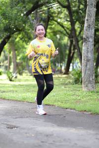 BIB: 0929
                            <button type="button" onclick="openModal(5041395)" class="btn btn-primary btn-sm float-right btn-popup" data-toggle="modal" data-target=".modal-high-quality">
                        <i class="fas fa-shopping-cart"></i> Add to Cart
                    </button>
                                            <button type="button" onclick="isThisMe(5041395, true)" class="btn btn-success btn-sm float-right btn-popup btn-isme hidden" data-toggle="tooltip" data-placement="bottom" title="นี่คือรูปของคุณใช่ไหม คลิกที่นี่เพื่อเอาเข้าอัลบั้ม">
                        <i class="fas fa-plus"></i> Add to album
                    </button>
                    <button type="button" onclick="isThisMe(5041395, false)" class="btn btn-warning btn-sm float-right btn-popup btn-isnotme hidden">
                        <i class="fas fa-ban"></i> Remove from album
                    </button>