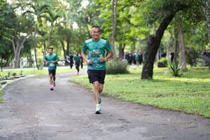 BIB: 
                            <button type="button" onclick="openModal(5025201)" class="btn btn-primary btn-sm float-right btn-popup" data-toggle="modal" data-target=".modal-high-quality">
                        <i class="fas fa-shopping-cart"></i> Add to Cart
                    </button>
                                            <button type="button" onclick="isThisMe(5025201, true)" class="btn btn-success btn-sm float-right btn-popup btn-isme hidden" data-toggle="tooltip" data-placement="bottom" title="นี่คือรูปของคุณใช่ไหม คลิกที่นี่เพื่อเอาเข้าอัลบั้ม">
                        <i class="fas fa-plus"></i> Add to album
                    </button>
                    <button type="button" onclick="isThisMe(5025201, false)" class="btn btn-warning btn-sm float-right btn-popup btn-isnotme hidden">
                        <i class="fas fa-ban"></i> Remove from album
                    </button>