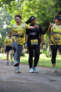 BIB: 070, 0927, 0928, 
                            <button type="button" onclick="openModal(5039731)" class="btn btn-primary btn-sm float-right btn-popup" data-toggle="modal" data-target=".modal-high-quality">
                        <i class="fas fa-shopping-cart"></i> Add to Cart
                    </button>
                                            <button type="button" onclick="isThisMe(5039731, true)" class="btn btn-success btn-sm float-right btn-popup btn-isme hidden" data-toggle="tooltip" data-placement="bottom" title="นี่คือรูปของคุณใช่ไหม คลิกที่นี่เพื่อเอาเข้าอัลบั้ม">
                        <i class="fas fa-plus"></i> Add to album
                    </button>
                    <button type="button" onclick="isThisMe(5039731, false)" class="btn btn-warning btn-sm float-right btn-popup btn-isnotme hidden">
                        <i class="fas fa-ban"></i> Remove from album
                    </button>