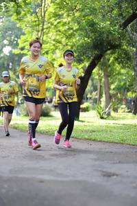 BIB: 411, 0412
                            <button type="button" onclick="openModal(5039314)" class="btn btn-primary btn-sm float-right btn-popup" data-toggle="modal" data-target=".modal-high-quality">
                        <i class="fas fa-shopping-cart"></i> Add to Cart
                    </button>
                                            <button type="button" onclick="isThisMe(5039314, true)" class="btn btn-success btn-sm float-right btn-popup btn-isme hidden" data-toggle="tooltip" data-placement="bottom" title="นี่คือรูปของคุณใช่ไหม คลิกที่นี่เพื่อเอาเข้าอัลบั้ม">
                        <i class="fas fa-plus"></i> Add to album
                    </button>
                    <button type="button" onclick="isThisMe(5039314, false)" class="btn btn-warning btn-sm float-right btn-popup btn-isnotme hidden">
                        <i class="fas fa-ban"></i> Remove from album
                    </button>