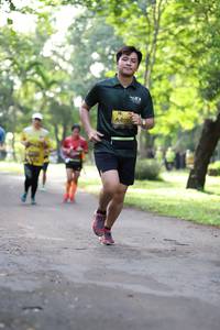 BIB: 0192
                            <button type="button" onclick="openModal(5039185)" class="btn btn-primary btn-sm float-right btn-popup" data-toggle="modal" data-target=".modal-high-quality">
                        <i class="fas fa-shopping-cart"></i> Add to Cart
                    </button>
                                            <button type="button" onclick="isThisMe(5039185, true)" class="btn btn-success btn-sm float-right btn-popup btn-isme hidden" data-toggle="tooltip" data-placement="bottom" title="นี่คือรูปของคุณใช่ไหม คลิกที่นี่เพื่อเอาเข้าอัลบั้ม">
                        <i class="fas fa-plus"></i> Add to album
                    </button>
                    <button type="button" onclick="isThisMe(5039185, false)" class="btn btn-warning btn-sm float-right btn-popup btn-isnotme hidden">
                        <i class="fas fa-ban"></i> Remove from album
                    </button>