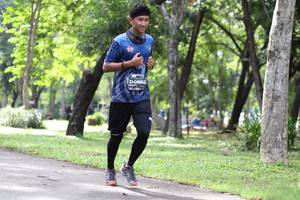 BIB: 0892
                            <button type="button" onclick="openModal(5066372)" class="btn btn-primary btn-sm float-right btn-popup" data-toggle="modal" data-target=".modal-high-quality">
                        <i class="fas fa-shopping-cart"></i> Add to Cart
                    </button>
                                            <button type="button" onclick="isThisMe(5066372, true)" class="btn btn-success btn-sm float-right btn-popup btn-isme hidden" data-toggle="tooltip" data-placement="bottom" title="นี่คือรูปของคุณใช่ไหม คลิกที่นี่เพื่อเอาเข้าอัลบั้ม">
                        <i class="fas fa-plus"></i> Add to album
                    </button>
                    <button type="button" onclick="isThisMe(5066372, false)" class="btn btn-warning btn-sm float-right btn-popup btn-isnotme hidden">
                        <i class="fas fa-ban"></i> Remove from album
                    </button>