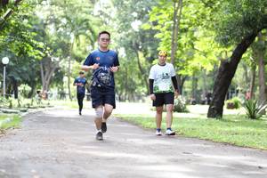 BIB: 0131
                            <button type="button" onclick="openModal(5072151)" class="btn btn-primary btn-sm float-right btn-popup" data-toggle="modal" data-target=".modal-high-quality">
                        <i class="fas fa-shopping-cart"></i> Add to Cart
                    </button>
                                            <button type="button" onclick="isThisMe(5072151, true)" class="btn btn-success btn-sm float-right btn-popup btn-isme hidden" data-toggle="tooltip" data-placement="bottom" title="นี่คือรูปของคุณใช่ไหม คลิกที่นี่เพื่อเอาเข้าอัลบั้ม">
                        <i class="fas fa-plus"></i> Add to album
                    </button>
                    <button type="button" onclick="isThisMe(5072151, false)" class="btn btn-warning btn-sm float-right btn-popup btn-isnotme hidden">
                        <i class="fas fa-ban"></i> Remove from album
                    </button>