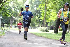 BIB: 0034
                            <button type="button" onclick="openModal(5069864)" class="btn btn-primary btn-sm float-right btn-popup" data-toggle="modal" data-target=".modal-high-quality">
                        <i class="fas fa-shopping-cart"></i> Add to Cart
                    </button>
                                            <button type="button" onclick="isThisMe(5069864, true)" class="btn btn-success btn-sm float-right btn-popup btn-isme hidden" data-toggle="tooltip" data-placement="bottom" title="นี่คือรูปของคุณใช่ไหม คลิกที่นี่เพื่อเอาเข้าอัลบั้ม">
                        <i class="fas fa-plus"></i> Add to album
                    </button>
                    <button type="button" onclick="isThisMe(5069864, false)" class="btn btn-warning btn-sm float-right btn-popup btn-isnotme hidden">
                        <i class="fas fa-ban"></i> Remove from album
                    </button>