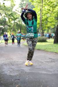 BIB: 393
                            <button type="button" onclick="openModal(5034001)" class="btn btn-primary btn-sm float-right btn-popup" data-toggle="modal" data-target=".modal-high-quality">
                        <i class="fas fa-shopping-cart"></i> Add to Cart
                    </button>
                                            <button type="button" onclick="isThisMe(5034001, true)" class="btn btn-success btn-sm float-right btn-popup btn-isme hidden" data-toggle="tooltip" data-placement="bottom" title="นี่คือรูปของคุณใช่ไหม คลิกที่นี่เพื่อเอาเข้าอัลบั้ม">
                        <i class="fas fa-plus"></i> Add to album
                    </button>
                    <button type="button" onclick="isThisMe(5034001, false)" class="btn btn-warning btn-sm float-right btn-popup btn-isnotme hidden">
                        <i class="fas fa-ban"></i> Remove from album
                    </button>