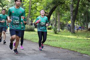 BIB: 600, 202
                            <button type="button" onclick="openModal(5032869)" class="btn btn-primary btn-sm float-right btn-popup" data-toggle="modal" data-target=".modal-high-quality">
                        <i class="fas fa-shopping-cart"></i> Add to Cart
                    </button>
                                            <button type="button" onclick="isThisMe(5032869, true)" class="btn btn-success btn-sm float-right btn-popup btn-isme hidden" data-toggle="tooltip" data-placement="bottom" title="นี่คือรูปของคุณใช่ไหม คลิกที่นี่เพื่อเอาเข้าอัลบั้ม">
                        <i class="fas fa-plus"></i> Add to album
                    </button>
                    <button type="button" onclick="isThisMe(5032869, false)" class="btn btn-warning btn-sm float-right btn-popup btn-isnotme hidden">
                        <i class="fas fa-ban"></i> Remove from album
                    </button>