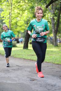 BIB: 550, 066
                            <button type="button" onclick="openModal(5034759)" class="btn btn-primary btn-sm float-right btn-popup" data-toggle="modal" data-target=".modal-high-quality">
                        <i class="fas fa-shopping-cart"></i> Add to Cart
                    </button>
                                            <button type="button" onclick="isThisMe(5034759, true)" class="btn btn-success btn-sm float-right btn-popup btn-isme hidden" data-toggle="tooltip" data-placement="bottom" title="นี่คือรูปของคุณใช่ไหม คลิกที่นี่เพื่อเอาเข้าอัลบั้ม">
                        <i class="fas fa-plus"></i> Add to album
                    </button>
                    <button type="button" onclick="isThisMe(5034759, false)" class="btn btn-warning btn-sm float-right btn-popup btn-isnotme hidden">
                        <i class="fas fa-ban"></i> Remove from album
                    </button>