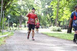 BIB: 0495
                            <button type="button" onclick="openModal(5070323)" class="btn btn-primary btn-sm float-right btn-popup" data-toggle="modal" data-target=".modal-high-quality">
                        <i class="fas fa-shopping-cart"></i> Add to Cart
                    </button>
                                            <button type="button" onclick="isThisMe(5070323, true)" class="btn btn-success btn-sm float-right btn-popup btn-isme hidden" data-toggle="tooltip" data-placement="bottom" title="นี่คือรูปของคุณใช่ไหม คลิกที่นี่เพื่อเอาเข้าอัลบั้ม">
                        <i class="fas fa-plus"></i> Add to album
                    </button>
                    <button type="button" onclick="isThisMe(5070323, false)" class="btn btn-warning btn-sm float-right btn-popup btn-isnotme hidden">
                        <i class="fas fa-ban"></i> Remove from album
                    </button>