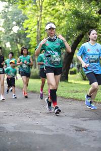 BIB: 325
                            <button type="button" onclick="openModal(5033444)" class="btn btn-primary btn-sm float-right btn-popup" data-toggle="modal" data-target=".modal-high-quality">
                        <i class="fas fa-shopping-cart"></i> Add to Cart
                    </button>
                                            <button type="button" onclick="isThisMe(5033444, true)" class="btn btn-success btn-sm float-right btn-popup btn-isme hidden" data-toggle="tooltip" data-placement="bottom" title="นี่คือรูปของคุณใช่ไหม คลิกที่นี่เพื่อเอาเข้าอัลบั้ม">
                        <i class="fas fa-plus"></i> Add to album
                    </button>
                    <button type="button" onclick="isThisMe(5033444, false)" class="btn btn-warning btn-sm float-right btn-popup btn-isnotme hidden">
                        <i class="fas fa-ban"></i> Remove from album
                    </button>