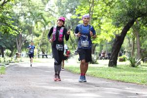 BIB: 907
                            <button type="button" onclick="openModal(5071938)" class="btn btn-primary btn-sm float-right btn-popup" data-toggle="modal" data-target=".modal-high-quality">
                        <i class="fas fa-shopping-cart"></i> Add to Cart
                    </button>
                                            <button type="button" onclick="isThisMe(5071938, true)" class="btn btn-success btn-sm float-right btn-popup btn-isme hidden" data-toggle="tooltip" data-placement="bottom" title="นี่คือรูปของคุณใช่ไหม คลิกที่นี่เพื่อเอาเข้าอัลบั้ม">
                        <i class="fas fa-plus"></i> Add to album
                    </button>
                    <button type="button" onclick="isThisMe(5071938, false)" class="btn btn-warning btn-sm float-right btn-popup btn-isnotme hidden">
                        <i class="fas fa-ban"></i> Remove from album
                    </button>