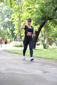 BIB: 0219
                            <button type="button" onclick="openModal(5049671)" class="btn btn-primary btn-sm float-right btn-popup" data-toggle="modal" data-target=".modal-high-quality">
                        <i class="fas fa-shopping-cart"></i> Add to Cart
                    </button>
                                            <button type="button" onclick="isThisMe(5049671, true)" class="btn btn-success btn-sm float-right btn-popup btn-isme hidden" data-toggle="tooltip" data-placement="bottom" title="นี่คือรูปของคุณใช่ไหม คลิกที่นี่เพื่อเอาเข้าอัลบั้ม">
                        <i class="fas fa-plus"></i> Add to album
                    </button>
                    <button type="button" onclick="isThisMe(5049671, false)" class="btn btn-warning btn-sm float-right btn-popup btn-isnotme hidden">
                        <i class="fas fa-ban"></i> Remove from album
                    </button>