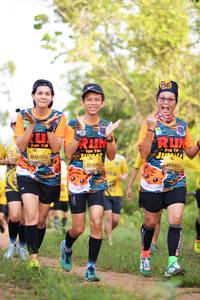 BIB: 0452
                            <button type="button" onclick="openModal(4980561)" class="btn btn-primary btn-sm float-right btn-popup" data-toggle="modal" data-target=".modal-high-quality">
                        <i class="fas fa-shopping-cart"></i> Add to Cart
                    </button>
                                            <button type="button" onclick="isThisMe(4980561, true)" class="btn btn-success btn-sm float-right btn-popup btn-isme hidden" data-toggle="tooltip" data-placement="bottom" title="นี่คือรูปของคุณใช่ไหม คลิกที่นี่เพื่อเอาเข้าอัลบั้ม">
                        <i class="fas fa-plus"></i> Add to album
                    </button>
                    <button type="button" onclick="isThisMe(4980561, false)" class="btn btn-warning btn-sm float-right btn-popup btn-isnotme hidden">
                        <i class="fas fa-ban"></i> Remove from album
                    </button>