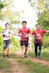 BIB: 0405, 0407
                            <button type="button" onclick="openModal(5081176)" class="btn btn-primary btn-sm float-right btn-popup" data-toggle="modal" data-target=".modal-high-quality">
                        <i class="fas fa-shopping-cart"></i> Add to Cart
                    </button>
                                            <button type="button" onclick="isThisMe(5081176, true)" class="btn btn-success btn-sm float-right btn-popup btn-isme hidden" data-toggle="tooltip" data-placement="bottom" title="นี่คือรูปของคุณใช่ไหม คลิกที่นี่เพื่อเอาเข้าอัลบั้ม">
                        <i class="fas fa-plus"></i> Add to album
                    </button>
                    <button type="button" onclick="isThisMe(5081176, false)" class="btn btn-warning btn-sm float-right btn-popup btn-isnotme hidden">
                        <i class="fas fa-ban"></i> Remove from album
                    </button>