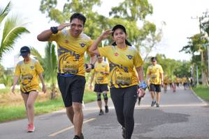 BIB: 03571, 0358
                            <button type="button" onclick="openModal(5141423)" class="btn btn-primary btn-sm float-right btn-popup" data-toggle="modal" data-target=".modal-high-quality">
                        <i class="fas fa-shopping-cart"></i> Add to Cart
                    </button>
                                            <button type="button" onclick="isThisMe(5141423, true)" class="btn btn-success btn-sm float-right btn-popup btn-isme hidden" data-toggle="tooltip" data-placement="bottom" title="นี่คือรูปของคุณใช่ไหม คลิกที่นี่เพื่อเอาเข้าอัลบั้ม">
                        <i class="fas fa-plus"></i> Add to album
                    </button>
                    <button type="button" onclick="isThisMe(5141423, false)" class="btn btn-warning btn-sm float-right btn-popup btn-isnotme hidden">
                        <i class="fas fa-ban"></i> Remove from album
                    </button>