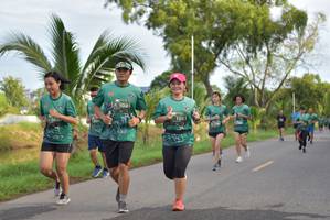 BIB: 102, 1011, 0821
                            <button type="button" onclick="openModal(5096817)" class="btn btn-primary btn-sm float-right btn-popup" data-toggle="modal" data-target=".modal-high-quality">
                        <i class="fas fa-shopping-cart"></i> Add to Cart
                    </button>
                                            <button type="button" onclick="isThisMe(5096817, true)" class="btn btn-success btn-sm float-right btn-popup btn-isme hidden" data-toggle="tooltip" data-placement="bottom" title="นี่คือรูปของคุณใช่ไหม คลิกที่นี่เพื่อเอาเข้าอัลบั้ม">
                        <i class="fas fa-plus"></i> Add to album
                    </button>
                    <button type="button" onclick="isThisMe(5096817, false)" class="btn btn-warning btn-sm float-right btn-popup btn-isnotme hidden">
                        <i class="fas fa-ban"></i> Remove from album
                    </button>