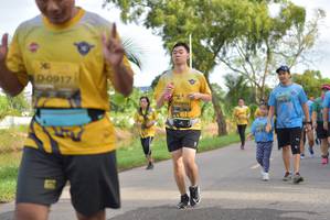 BIB: 0917
                            <button type="button" onclick="openModal(5140990)" class="btn btn-primary btn-sm float-right btn-popup" data-toggle="modal" data-target=".modal-high-quality">
                        <i class="fas fa-shopping-cart"></i> Add to Cart
                    </button>
                                            <button type="button" onclick="isThisMe(5140990, true)" class="btn btn-success btn-sm float-right btn-popup btn-isme hidden" data-toggle="tooltip" data-placement="bottom" title="นี่คือรูปของคุณใช่ไหม คลิกที่นี่เพื่อเอาเข้าอัลบั้ม">
                        <i class="fas fa-plus"></i> Add to album
                    </button>
                    <button type="button" onclick="isThisMe(5140990, false)" class="btn btn-warning btn-sm float-right btn-popup btn-isnotme hidden">
                        <i class="fas fa-ban"></i> Remove from album
                    </button>