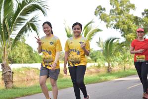 BIB: 0437, 826, 0443
                            <button type="button" onclick="openModal(5141845)" class="btn btn-primary btn-sm float-right btn-popup" data-toggle="modal" data-target=".modal-high-quality">
                        <i class="fas fa-shopping-cart"></i> Add to Cart
                    </button>
                                            <button type="button" onclick="isThisMe(5141845, true)" class="btn btn-success btn-sm float-right btn-popup btn-isme hidden" data-toggle="tooltip" data-placement="bottom" title="นี่คือรูปของคุณใช่ไหม คลิกที่นี่เพื่อเอาเข้าอัลบั้ม">
                        <i class="fas fa-plus"></i> Add to album
                    </button>
                    <button type="button" onclick="isThisMe(5141845, false)" class="btn btn-warning btn-sm float-right btn-popup btn-isnotme hidden">
                        <i class="fas fa-ban"></i> Remove from album
                    </button>