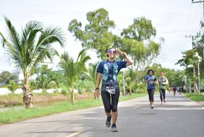 BIB: 977
                            <button type="button" onclick="openModal(5144328)" class="btn btn-primary btn-sm float-right btn-popup" data-toggle="modal" data-target=".modal-high-quality">
                        <i class="fas fa-shopping-cart"></i> Add to Cart
                    </button>
                                            <button type="button" onclick="isThisMe(5144328, true)" class="btn btn-success btn-sm float-right btn-popup btn-isme hidden" data-toggle="tooltip" data-placement="bottom" title="นี่คือรูปของคุณใช่ไหม คลิกที่นี่เพื่อเอาเข้าอัลบั้ม">
                        <i class="fas fa-plus"></i> Add to album
                    </button>
                    <button type="button" onclick="isThisMe(5144328, false)" class="btn btn-warning btn-sm float-right btn-popup btn-isnotme hidden">
                        <i class="fas fa-ban"></i> Remove from album
                    </button>