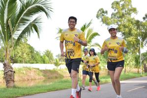 BIB: 0406, 0405
                            <button type="button" onclick="openModal(5141863)" class="btn btn-primary btn-sm float-right btn-popup" data-toggle="modal" data-target=".modal-high-quality">
                        <i class="fas fa-shopping-cart"></i> Add to Cart
                    </button>
                                            <button type="button" onclick="isThisMe(5141863, true)" class="btn btn-success btn-sm float-right btn-popup btn-isme hidden" data-toggle="tooltip" data-placement="bottom" title="นี่คือรูปของคุณใช่ไหม คลิกที่นี่เพื่อเอาเข้าอัลบั้ม">
                        <i class="fas fa-plus"></i> Add to album
                    </button>
                    <button type="button" onclick="isThisMe(5141863, false)" class="btn btn-warning btn-sm float-right btn-popup btn-isnotme hidden">
                        <i class="fas fa-ban"></i> Remove from album
                    </button>
