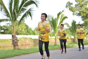 BIB: 0935
                            <button type="button" onclick="openModal(5141599)" class="btn btn-primary btn-sm float-right btn-popup" data-toggle="modal" data-target=".modal-high-quality">
                        <i class="fas fa-shopping-cart"></i> Add to Cart
                    </button>
                                            <button type="button" onclick="isThisMe(5141599, true)" class="btn btn-success btn-sm float-right btn-popup btn-isme hidden" data-toggle="tooltip" data-placement="bottom" title="นี่คือรูปของคุณใช่ไหม คลิกที่นี่เพื่อเอาเข้าอัลบั้ม">
                        <i class="fas fa-plus"></i> Add to album
                    </button>
                    <button type="button" onclick="isThisMe(5141599, false)" class="btn btn-warning btn-sm float-right btn-popup btn-isnotme hidden">
                        <i class="fas fa-ban"></i> Remove from album
                    </button>