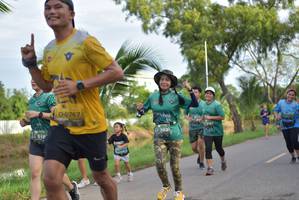 BIB: 0767, 3931, 519
                            <button type="button" onclick="openModal(5097312)" class="btn btn-primary btn-sm float-right btn-popup" data-toggle="modal" data-target=".modal-high-quality">
                        <i class="fas fa-shopping-cart"></i> Add to Cart
                    </button>
                                            <button type="button" onclick="isThisMe(5097312, true)" class="btn btn-success btn-sm float-right btn-popup btn-isme hidden" data-toggle="tooltip" data-placement="bottom" title="นี่คือรูปของคุณใช่ไหม คลิกที่นี่เพื่อเอาเข้าอัลบั้ม">
                        <i class="fas fa-plus"></i> Add to album
                    </button>
                    <button type="button" onclick="isThisMe(5097312, false)" class="btn btn-warning btn-sm float-right btn-popup btn-isnotme hidden">
                        <i class="fas fa-ban"></i> Remove from album
                    </button>