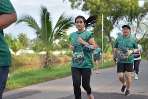 BIB: 103, 079
                            <button type="button" onclick="openModal(5098124)" class="btn btn-primary btn-sm float-right btn-popup" data-toggle="modal" data-target=".modal-high-quality">
                        <i class="fas fa-shopping-cart"></i> Add to Cart
                    </button>
                                            <button type="button" onclick="isThisMe(5098124, true)" class="btn btn-success btn-sm float-right btn-popup btn-isme hidden" data-toggle="tooltip" data-placement="bottom" title="นี่คือรูปของคุณใช่ไหม คลิกที่นี่เพื่อเอาเข้าอัลบั้ม">
                        <i class="fas fa-plus"></i> Add to album
                    </button>
                    <button type="button" onclick="isThisMe(5098124, false)" class="btn btn-warning btn-sm float-right btn-popup btn-isnotme hidden">
                        <i class="fas fa-ban"></i> Remove from album
                    </button>