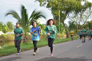 BIB: 682, 
                            <button type="button" onclick="openModal(5096612)" class="btn btn-primary btn-sm float-right btn-popup" data-toggle="modal" data-target=".modal-high-quality">
                        <i class="fas fa-shopping-cart"></i> Add to Cart
                    </button>
                                            <button type="button" onclick="isThisMe(5096612, true)" class="btn btn-success btn-sm float-right btn-popup btn-isme hidden" data-toggle="tooltip" data-placement="bottom" title="นี่คือรูปของคุณใช่ไหม คลิกที่นี่เพื่อเอาเข้าอัลบั้ม">
                        <i class="fas fa-plus"></i> Add to album
                    </button>
                    <button type="button" onclick="isThisMe(5096612, false)" class="btn btn-warning btn-sm float-right btn-popup btn-isnotme hidden">
                        <i class="fas fa-ban"></i> Remove from album
                    </button>