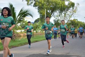 BIB: 721, 039
                            <button type="button" onclick="openModal(5097781)" class="btn btn-primary btn-sm float-right btn-popup" data-toggle="modal" data-target=".modal-high-quality">
                        <i class="fas fa-shopping-cart"></i> Add to Cart
                    </button>
                                            <button type="button" onclick="isThisMe(5097781, true)" class="btn btn-success btn-sm float-right btn-popup btn-isme hidden" data-toggle="tooltip" data-placement="bottom" title="นี่คือรูปของคุณใช่ไหม คลิกที่นี่เพื่อเอาเข้าอัลบั้ม">
                        <i class="fas fa-plus"></i> Add to album
                    </button>
                    <button type="button" onclick="isThisMe(5097781, false)" class="btn btn-warning btn-sm float-right btn-popup btn-isnotme hidden">
                        <i class="fas fa-ban"></i> Remove from album
                    </button>