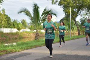 BIB: 172
                            <button type="button" onclick="openModal(5098537)" class="btn btn-primary btn-sm float-right btn-popup" data-toggle="modal" data-target=".modal-high-quality">
                        <i class="fas fa-shopping-cart"></i> Add to Cart
                    </button>
                                            <button type="button" onclick="isThisMe(5098537, true)" class="btn btn-success btn-sm float-right btn-popup btn-isme hidden" data-toggle="tooltip" data-placement="bottom" title="นี่คือรูปของคุณใช่ไหม คลิกที่นี่เพื่อเอาเข้าอัลบั้ม">
                        <i class="fas fa-plus"></i> Add to album
                    </button>
                    <button type="button" onclick="isThisMe(5098537, false)" class="btn btn-warning btn-sm float-right btn-popup btn-isnotme hidden">
                        <i class="fas fa-ban"></i> Remove from album
                    </button>