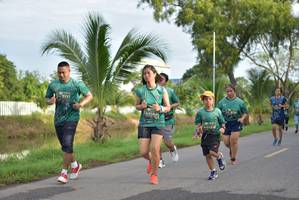 BIB: 717, 0121
                            <button type="button" onclick="openModal(5096382)" class="btn btn-primary btn-sm float-right btn-popup" data-toggle="modal" data-target=".modal-high-quality">
                        <i class="fas fa-shopping-cart"></i> Add to Cart
                    </button>
                                            <button type="button" onclick="isThisMe(5096382, true)" class="btn btn-success btn-sm float-right btn-popup btn-isme hidden" data-toggle="tooltip" data-placement="bottom" title="นี่คือรูปของคุณใช่ไหม คลิกที่นี่เพื่อเอาเข้าอัลบั้ม">
                        <i class="fas fa-plus"></i> Add to album
                    </button>
                    <button type="button" onclick="isThisMe(5096382, false)" class="btn btn-warning btn-sm float-right btn-popup btn-isnotme hidden">
                        <i class="fas fa-ban"></i> Remove from album
                    </button>