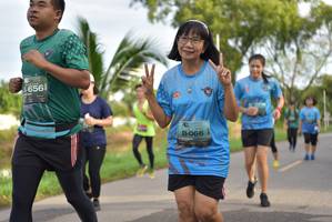 BIB: 6561, 066
                            <button type="button" onclick="openModal(5140425)" class="btn btn-primary btn-sm float-right btn-popup" data-toggle="modal" data-target=".modal-high-quality">
                        <i class="fas fa-shopping-cart"></i> Add to Cart
                    </button>
                                            <button type="button" onclick="isThisMe(5140425, true)" class="btn btn-success btn-sm float-right btn-popup btn-isme hidden" data-toggle="tooltip" data-placement="bottom" title="นี่คือรูปของคุณใช่ไหม คลิกที่นี่เพื่อเอาเข้าอัลบั้ม">
                        <i class="fas fa-plus"></i> Add to album
                    </button>
                    <button type="button" onclick="isThisMe(5140425, false)" class="btn btn-warning btn-sm float-right btn-popup btn-isnotme hidden">
                        <i class="fas fa-ban"></i> Remove from album
                    </button>