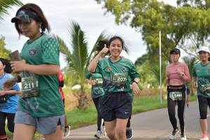 BIB: 207, 211, 648
                            <button type="button" onclick="openModal(5139995)" class="btn btn-primary btn-sm float-right btn-popup" data-toggle="modal" data-target=".modal-high-quality">
                        <i class="fas fa-shopping-cart"></i> Add to Cart
                    </button>
                                            <button type="button" onclick="isThisMe(5139995, true)" class="btn btn-success btn-sm float-right btn-popup btn-isme hidden" data-toggle="tooltip" data-placement="bottom" title="นี่คือรูปของคุณใช่ไหม คลิกที่นี่เพื่อเอาเข้าอัลบั้ม">
                        <i class="fas fa-plus"></i> Add to album
                    </button>
                    <button type="button" onclick="isThisMe(5139995, false)" class="btn btn-warning btn-sm float-right btn-popup btn-isnotme hidden">
                        <i class="fas fa-ban"></i> Remove from album
                    </button>