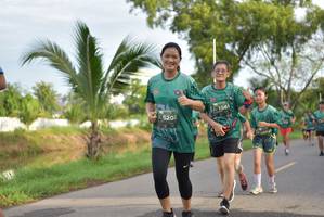 BIB: 1561, 520
                            <button type="button" onclick="openModal(5098429)" class="btn btn-primary btn-sm float-right btn-popup" data-toggle="modal" data-target=".modal-high-quality">
                        <i class="fas fa-shopping-cart"></i> Add to Cart
                    </button>
                                            <button type="button" onclick="isThisMe(5098429, true)" class="btn btn-success btn-sm float-right btn-popup btn-isme hidden" data-toggle="tooltip" data-placement="bottom" title="นี่คือรูปของคุณใช่ไหม คลิกที่นี่เพื่อเอาเข้าอัลบั้ม">
                        <i class="fas fa-plus"></i> Add to album
                    </button>
                    <button type="button" onclick="isThisMe(5098429, false)" class="btn btn-warning btn-sm float-right btn-popup btn-isnotme hidden">
                        <i class="fas fa-ban"></i> Remove from album
                    </button>