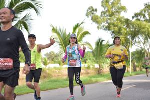 BIB: 0198, 294, 0425
                            <button type="button" onclick="openModal(5141704)" class="btn btn-primary btn-sm float-right btn-popup" data-toggle="modal" data-target=".modal-high-quality">
                        <i class="fas fa-shopping-cart"></i> Add to Cart
                    </button>
                                            <button type="button" onclick="isThisMe(5141704, true)" class="btn btn-success btn-sm float-right btn-popup btn-isme hidden" data-toggle="tooltip" data-placement="bottom" title="นี่คือรูปของคุณใช่ไหม คลิกที่นี่เพื่อเอาเข้าอัลบั้ม">
                        <i class="fas fa-plus"></i> Add to album
                    </button>
                    <button type="button" onclick="isThisMe(5141704, false)" class="btn btn-warning btn-sm float-right btn-popup btn-isnotme hidden">
                        <i class="fas fa-ban"></i> Remove from album
                    </button>