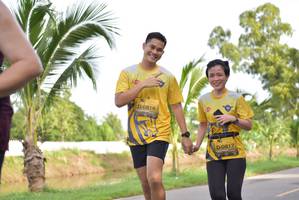 BIB: 0816, 0817
                            <button type="button" onclick="openModal(5141720)" class="btn btn-primary btn-sm float-right btn-popup" data-toggle="modal" data-target=".modal-high-quality">
                        <i class="fas fa-shopping-cart"></i> Add to Cart
                    </button>
                                            <button type="button" onclick="isThisMe(5141720, true)" class="btn btn-success btn-sm float-right btn-popup btn-isme hidden" data-toggle="tooltip" data-placement="bottom" title="นี่คือรูปของคุณใช่ไหม คลิกที่นี่เพื่อเอาเข้าอัลบั้ม">
                        <i class="fas fa-plus"></i> Add to album
                    </button>
                    <button type="button" onclick="isThisMe(5141720, false)" class="btn btn-warning btn-sm float-right btn-popup btn-isnotme hidden">
                        <i class="fas fa-ban"></i> Remove from album
                    </button>