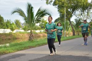 BIB: 172
                            <button type="button" onclick="openModal(5098540)" class="btn btn-primary btn-sm float-right btn-popup" data-toggle="modal" data-target=".modal-high-quality">
                        <i class="fas fa-shopping-cart"></i> Add to Cart
                    </button>
                                            <button type="button" onclick="isThisMe(5098540, true)" class="btn btn-success btn-sm float-right btn-popup btn-isme hidden" data-toggle="tooltip" data-placement="bottom" title="นี่คือรูปของคุณใช่ไหม คลิกที่นี่เพื่อเอาเข้าอัลบั้ม">
                        <i class="fas fa-plus"></i> Add to album
                    </button>
                    <button type="button" onclick="isThisMe(5098540, false)" class="btn btn-warning btn-sm float-right btn-popup btn-isnotme hidden">
                        <i class="fas fa-ban"></i> Remove from album
                    </button>