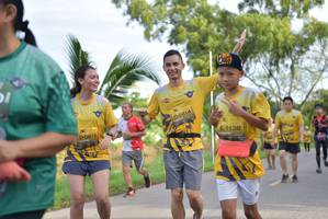 BIB: 0814, 0815, 1138
                            <button type="button" onclick="openModal(5140941)" class="btn btn-primary btn-sm float-right btn-popup" data-toggle="modal" data-target=".modal-high-quality">
                        <i class="fas fa-shopping-cart"></i> Add to Cart
                    </button>
                                            <button type="button" onclick="isThisMe(5140941, true)" class="btn btn-success btn-sm float-right btn-popup btn-isme hidden" data-toggle="tooltip" data-placement="bottom" title="นี่คือรูปของคุณใช่ไหม คลิกที่นี่เพื่อเอาเข้าอัลบั้ม">
                        <i class="fas fa-plus"></i> Add to album
                    </button>
                    <button type="button" onclick="isThisMe(5140941, false)" class="btn btn-warning btn-sm float-right btn-popup btn-isnotme hidden">
                        <i class="fas fa-ban"></i> Remove from album
                    </button>